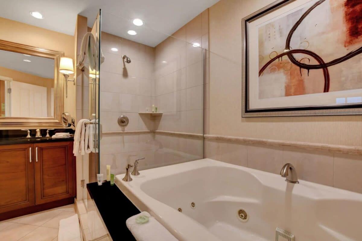Mgm Signature-21-703 Strip View Jacuzzi Studio Las Vegas Bagian luar foto
