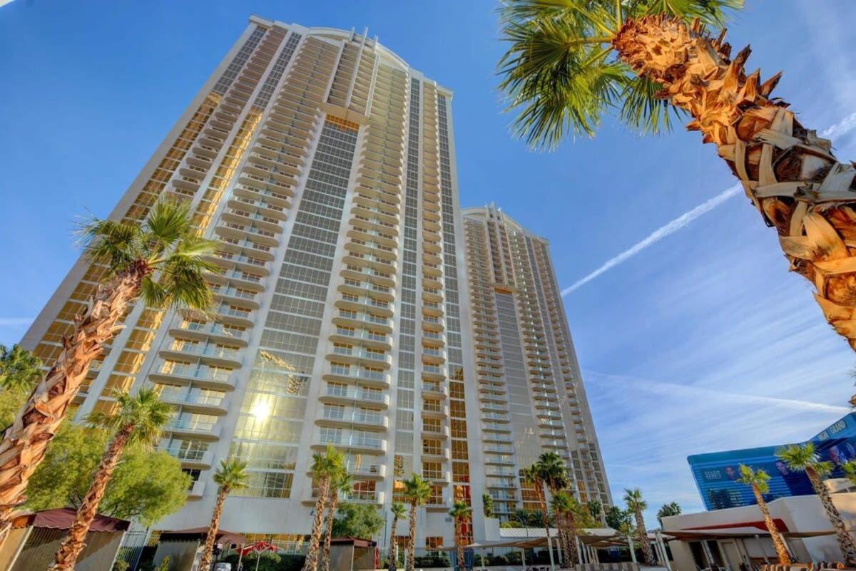 Mgm Signature-21-703 Strip View Jacuzzi Studio Las Vegas Bagian luar foto