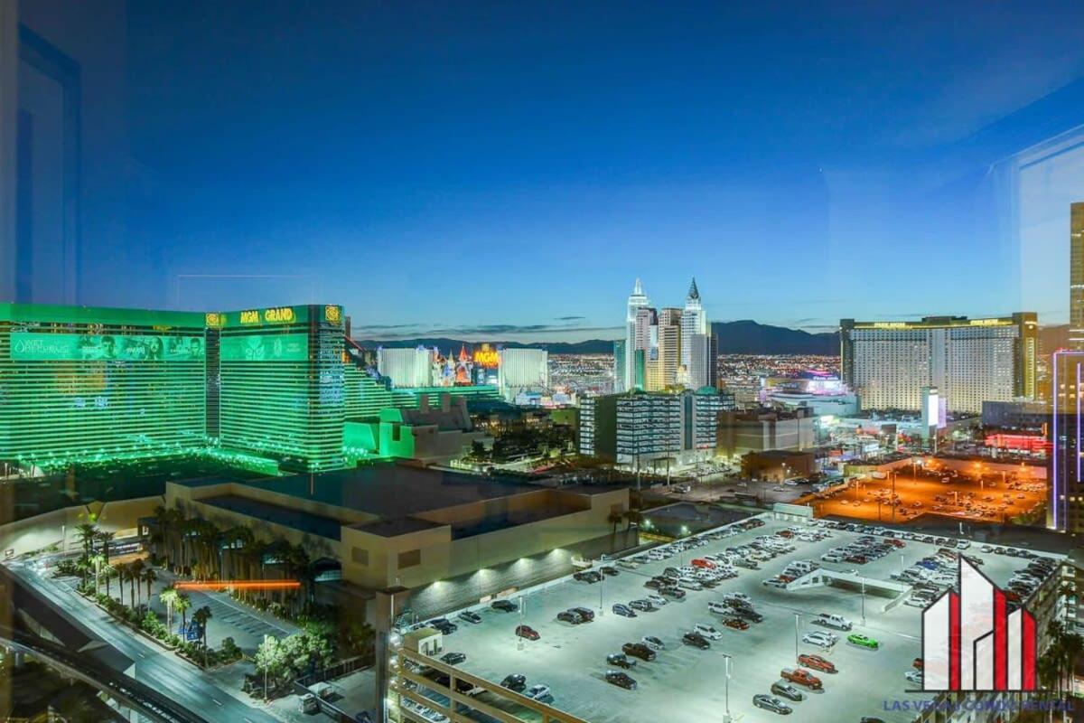 Mgm Signature-21-703 Strip View Jacuzzi Studio Las Vegas Bagian luar foto