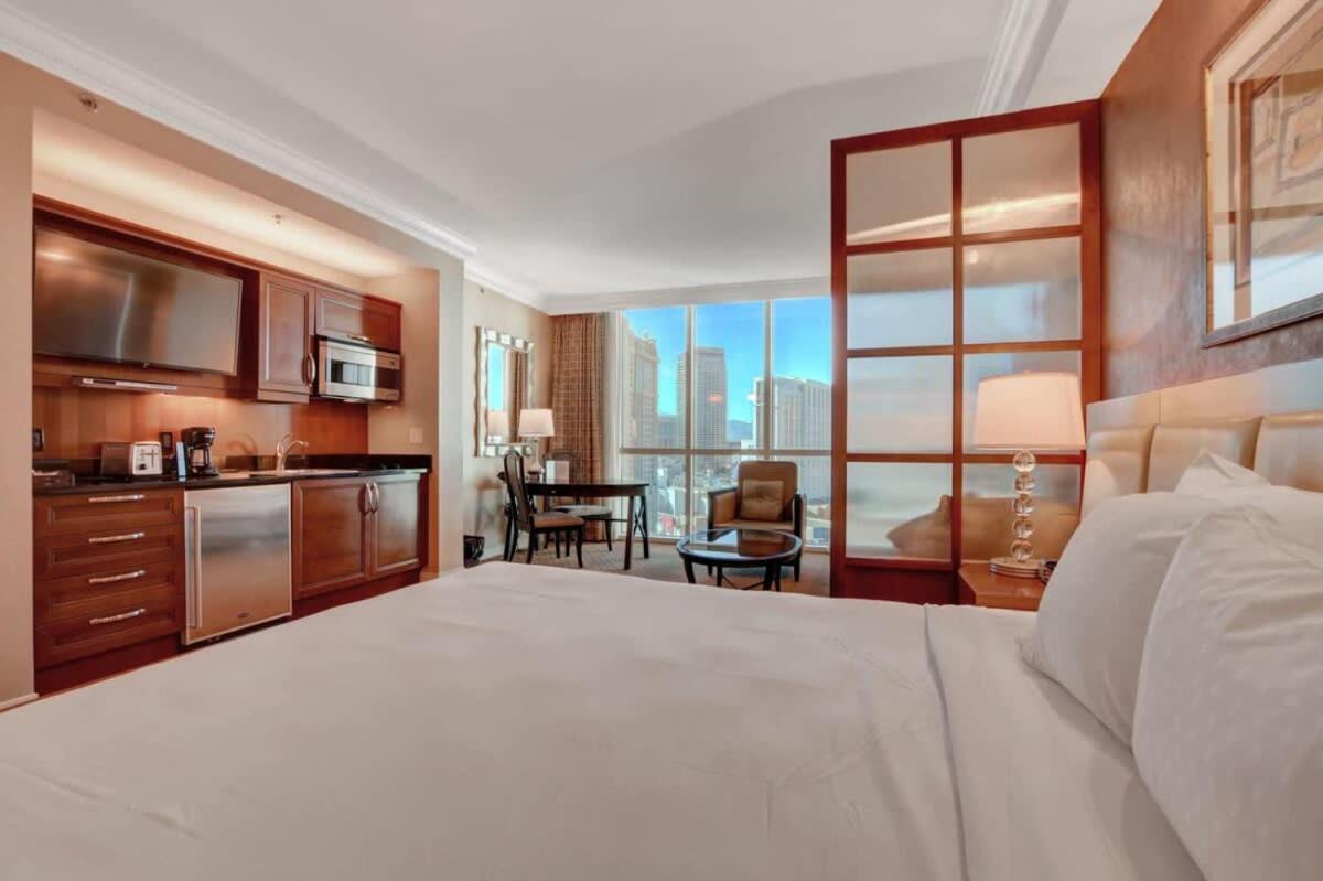 Mgm Signature-21-703 Strip View Jacuzzi Studio Las Vegas Bagian luar foto